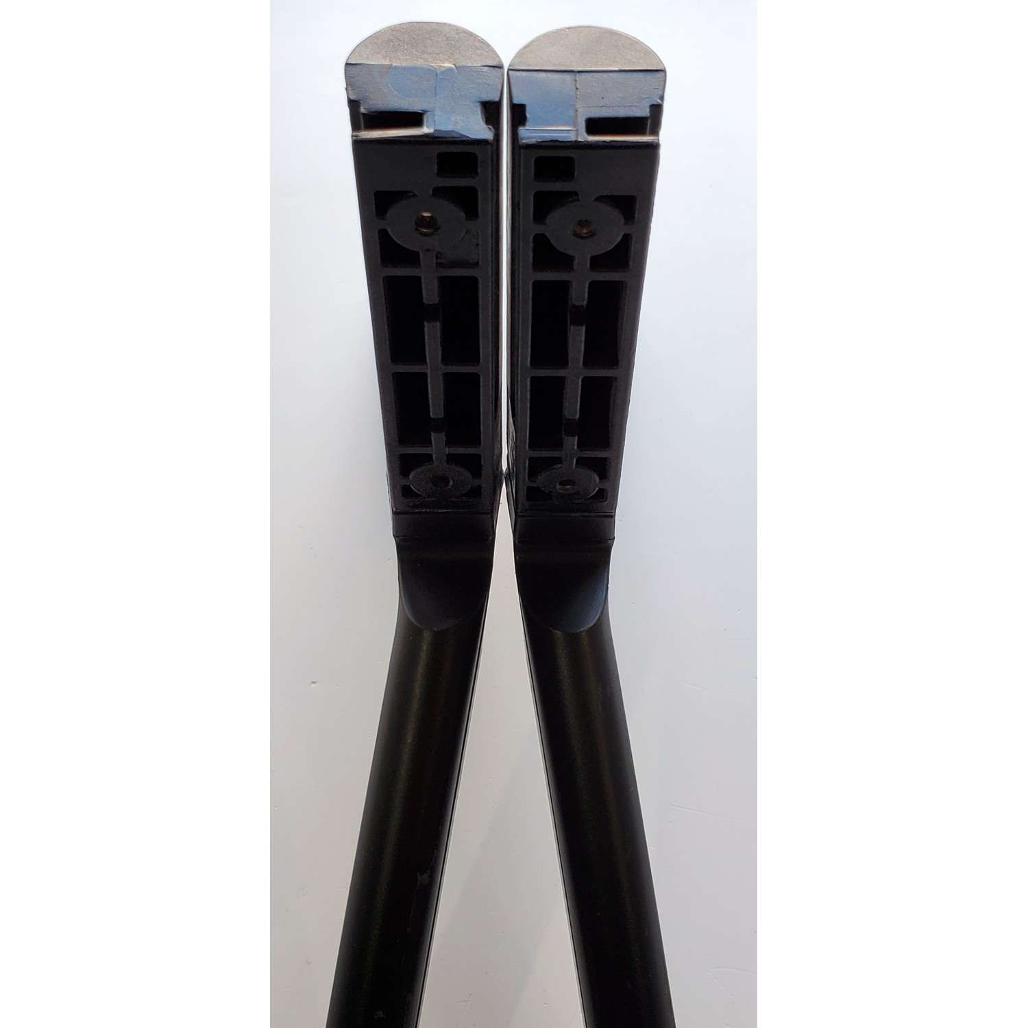 KIT DE BASES PARA TV SAMSUNG ((2 PIEZAS)) / NUMERO DE PARTE BN63-17425D / BN63-17429D / HF-0680U / E115797 / 75NU7100 / MODELOS UN75NU6080FXZA / UN75NU6900FXZA / UN75NU6900FXZC / UN75NU7100FXZA / UN75NU7100FXZC / UN75RU7100FXZA / UN75RU7100FXZC - Imagen 5