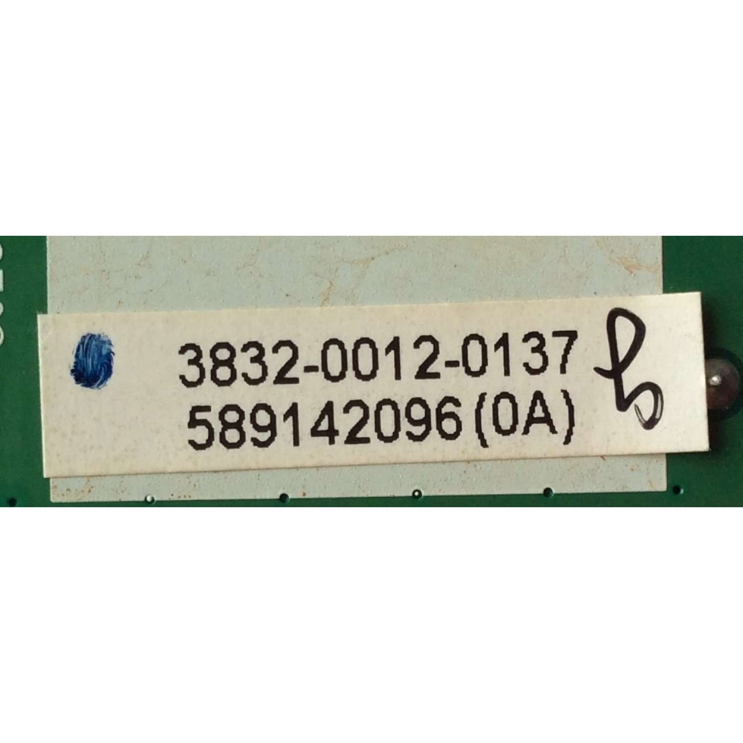 TARJETA DE AUDI 3832-0012-0137 / 0171-2871-0320 / MODELO VP322HDTV10A	 - Imagen 2