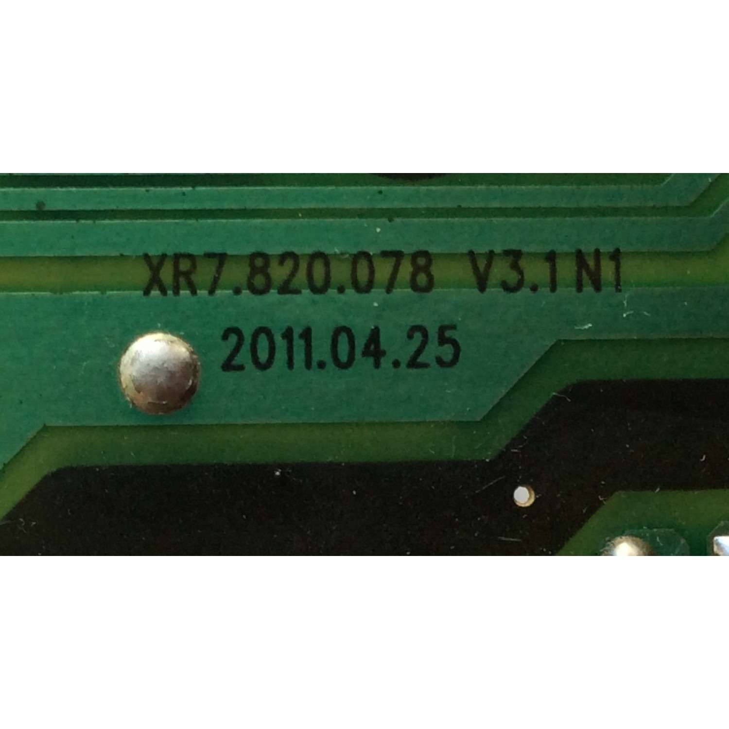 FUENTE DE PODER / CHANGHONG XR7.820.078 / EL11101101 / MODELO PT42638NHD	 - Imagen 3