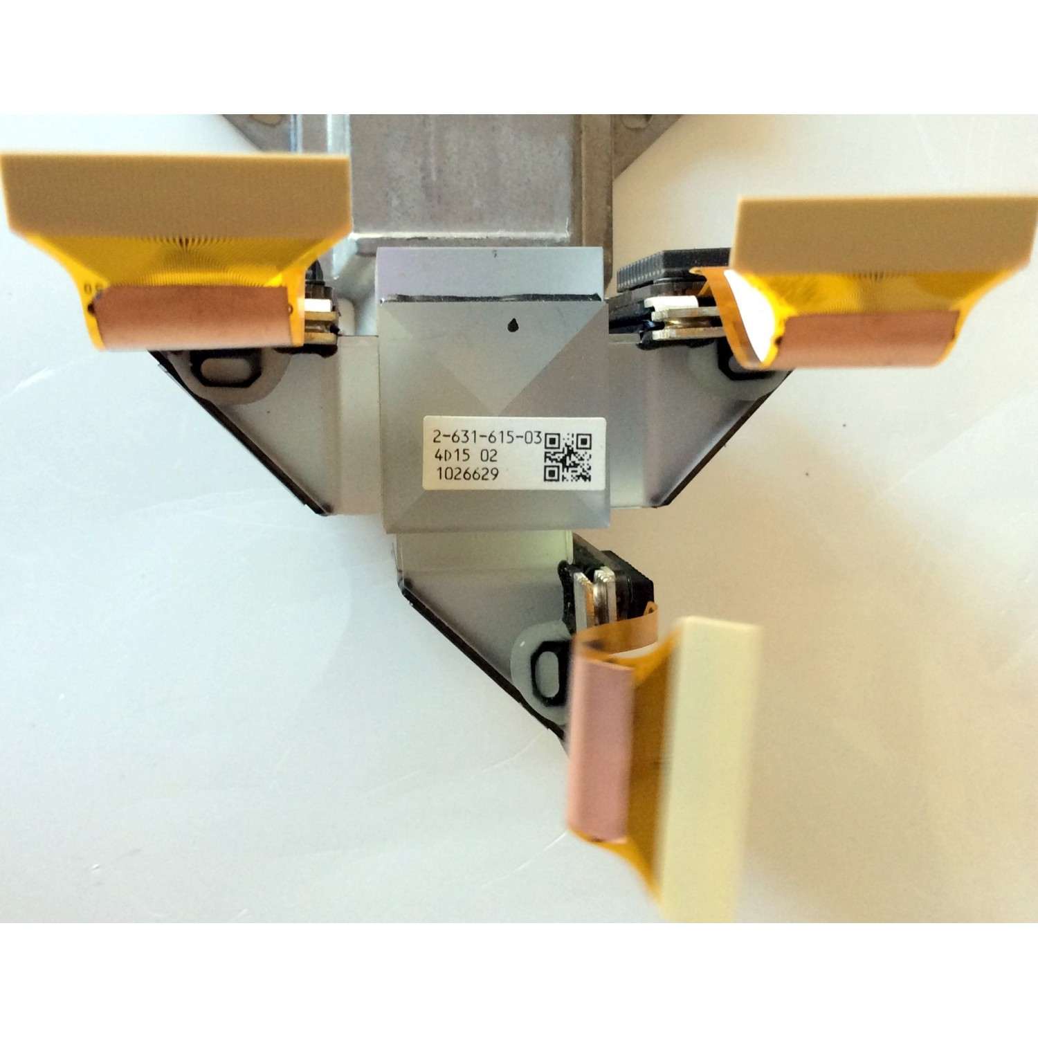 MODULO DE LCD / 2-631-615-03 / 4D15  02 / 1026629 / 015W-022814KFNOEZ6696	 - Imagen 4