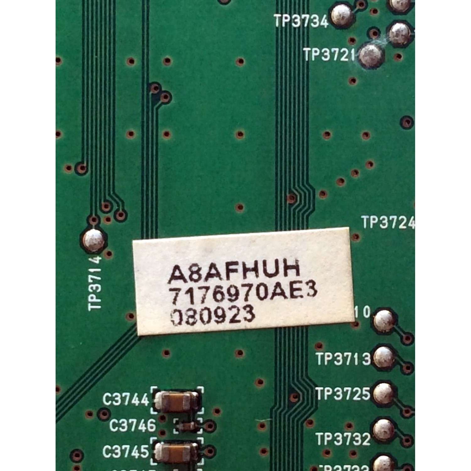 MAIN / SYLVANIA 1ESA18733 / A8AFHUH / BA8AFFG0401 1 / PANEL UG320XG / UG320XH / MODELOS LC321SS9A / LC321SS9B - Imagen 2