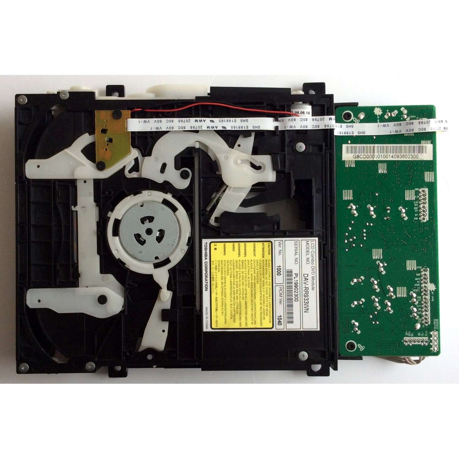 CONJUNTO DE REPRODUCTOR DE DVD / TOSHIBA DAV-RR933WN / G8CD00000100140936002300 / PL19902300 / 9081318AD 3711 / PANEL T260XW02 VP / MODELOS 26LV610U-T / 19LV610U-T / 22LV610U-T / 26LV61K-T / 32CV100U - Imagen 3