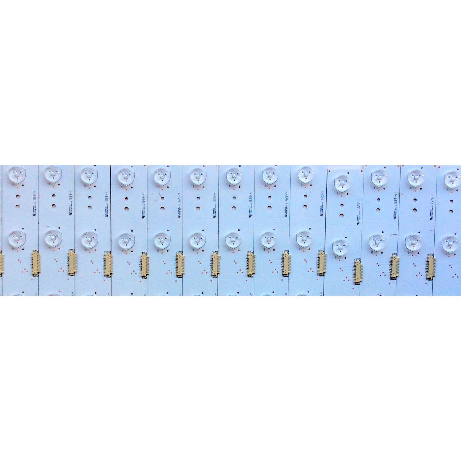 KIT DE LED PARA TV / HISENSE 1161032 / N96Z64-B1 / HE70WADW38645091030Q / Hisense_70_HD700U-B41(110)_32X12_3030CN_V1 / MODELO 70" / PANEL HD700IU-B41(110)	 - Imagen 5