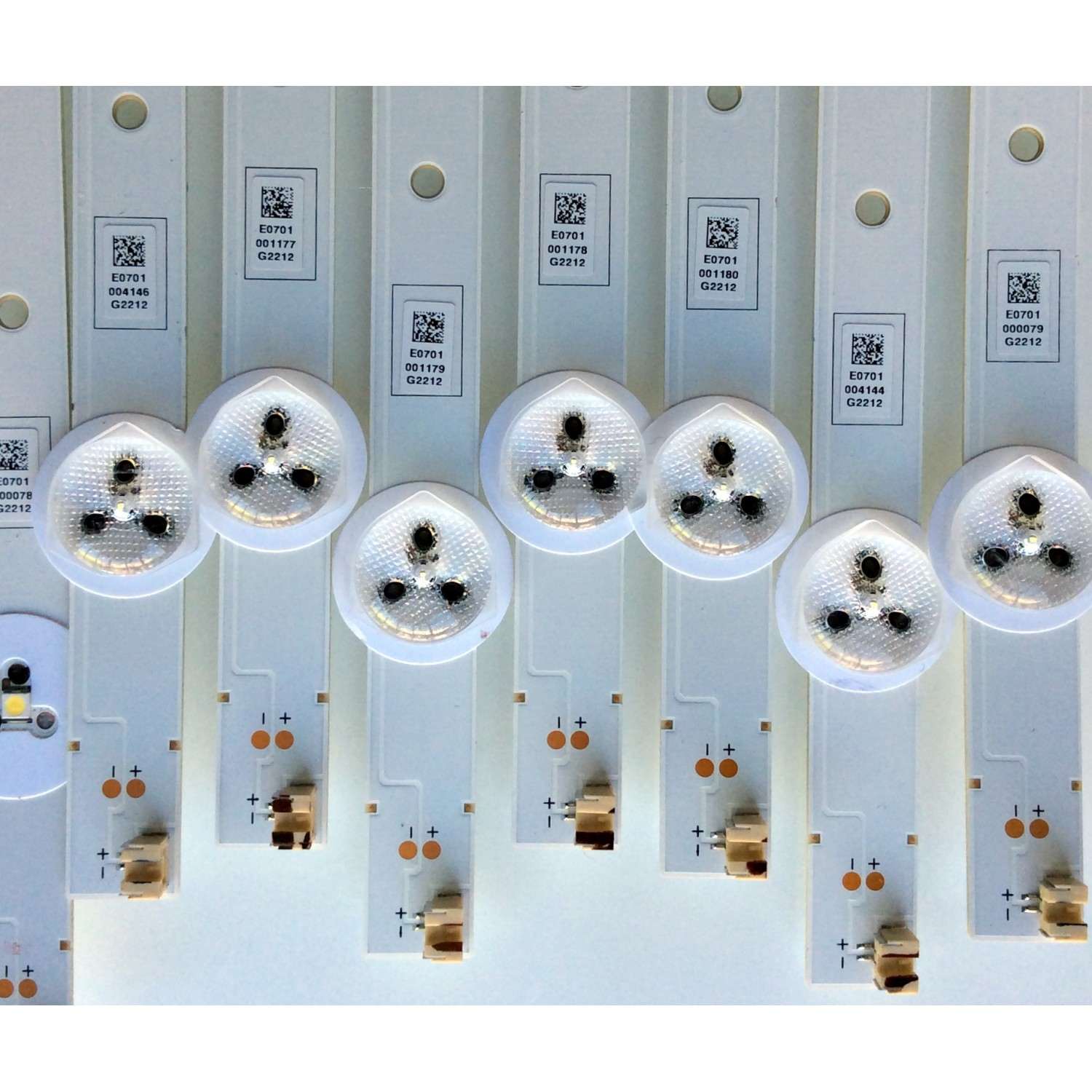 KIT DE LEDS PARA TV LG (5 PZ) / NUMERO DE PARTE EAV65013101 / SSC_Y21 SLIM TRIDENT 43UP80_HKC_PTN0.6_REV00_200819 / SSC_Y21 SLIM TRIDENT 43UP80_S / PANEL NC430TQG-VHKH3 / MODELO 43UP7670PUC.BUSSLJM - Imagen 2