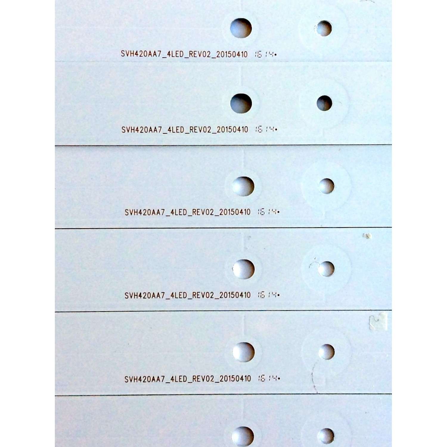 KIT DE LED´S PARA TV (7 PIEZAS) / HISENSE 1162031 / SVH420AA7_4LED_REV02_20150410 / PANEL HD426DU-B51(010)\S0\GM\ROH / MODELO 43H7C - Imagen 2