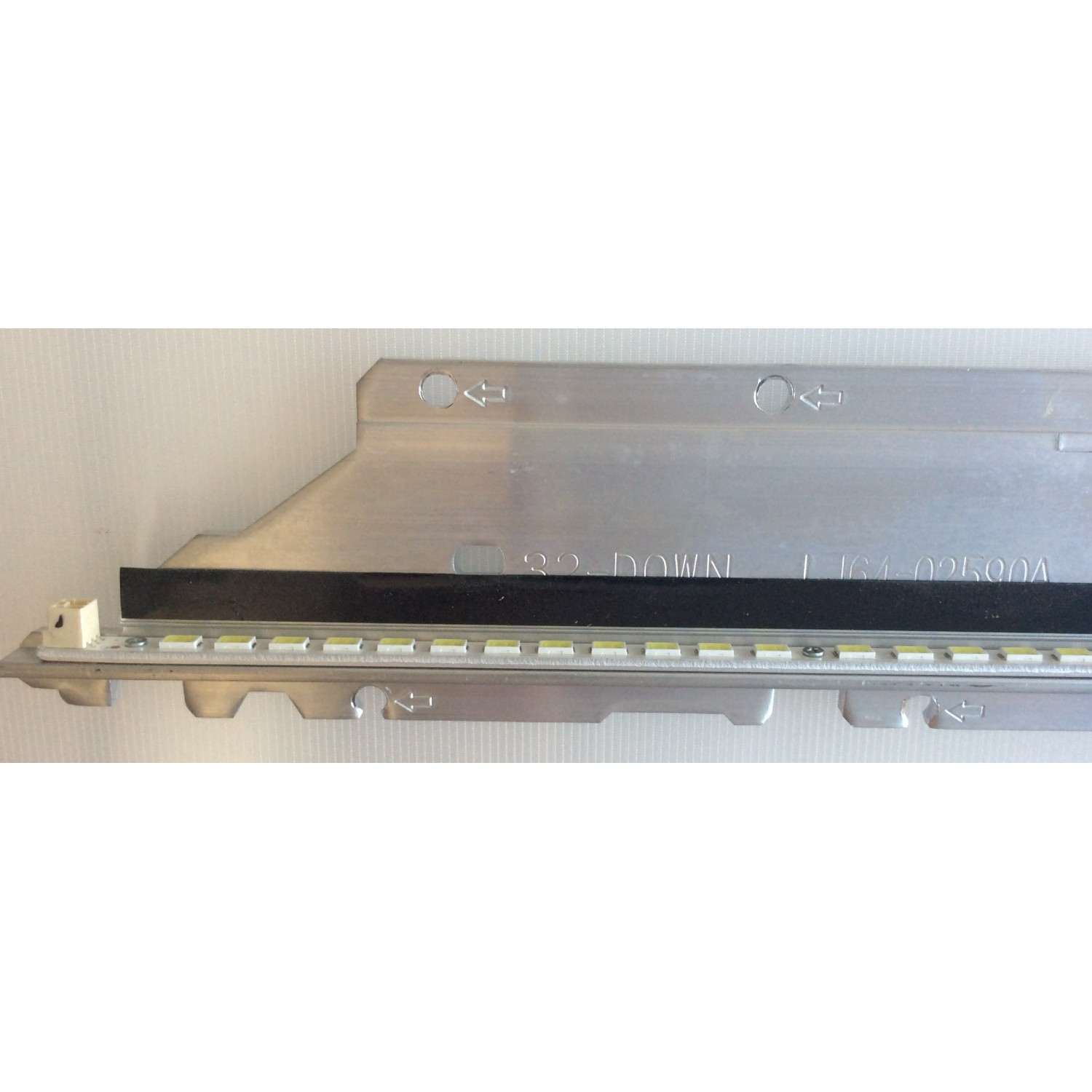 LED PARA TV / (1PIEZA) / COBY / LJ64-02590A / PANEL LTA320AP18 / MODELO LEDTV3226  - Imagen 2