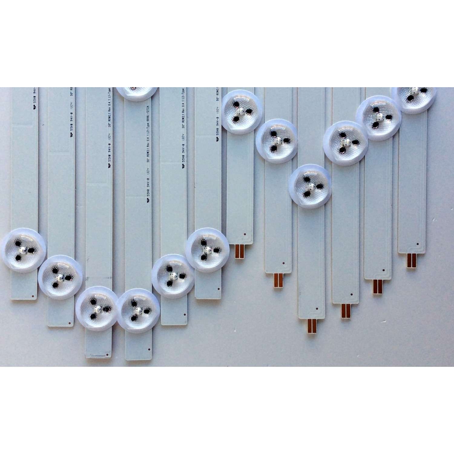 KIT DE LED´S PARA TV  TOSHIBA (12 PIEZAS) / NUMERO DE PARTE 6916L-1241A / 6916L-1272A / 6916L-1273A / 6916L-1276A / PANEL LC500DUE (SF)(R1) / MODELOS 50L4300UB / 50L1350UB - Imagen 4