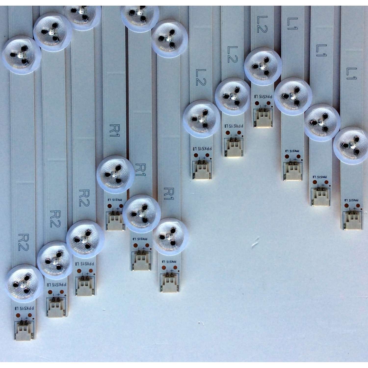 KIT DE LED´S PARA TV  TOSHIBA (12 PIEZAS) / NUMERO DE PARTE 6916L-1241A / 6916L-1272A / 6916L-1273A / 6916L-1276A / PANEL LC500DUE (SF)(R1) / MODELOS 50L4300UB / 50L1350UB - Imagen 2