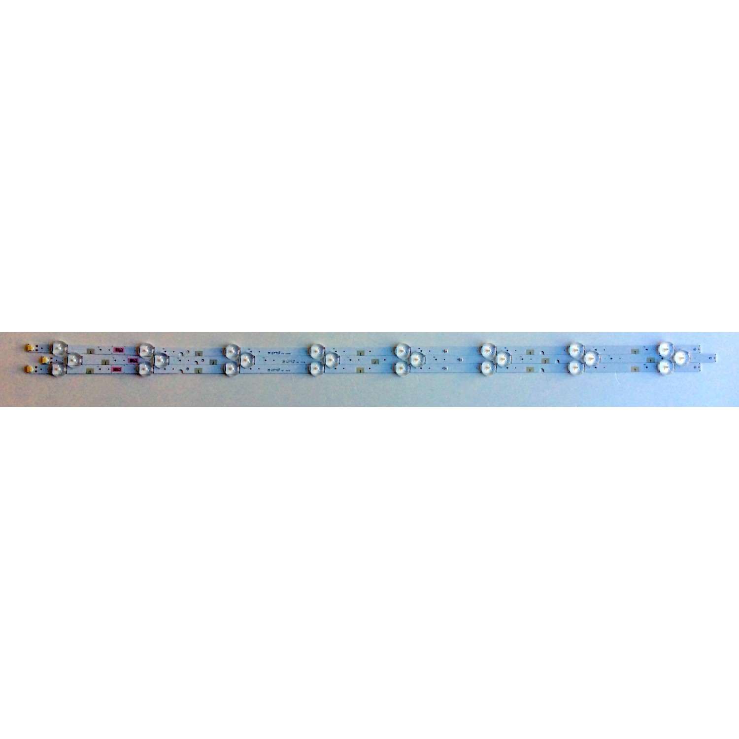 KIT DE LED`S PARA TV SAMSUNG (3 PIEZAS) / BN96-37622A / SVC 39.5 FCOM FHD 170109-R00 / PANEL´S CY-JM040BGNV1H JW28 / CY-JM040BGNV4H / MODELOS UN40M5300AFXZA DA01 / UN40N5200AFXZA DA04