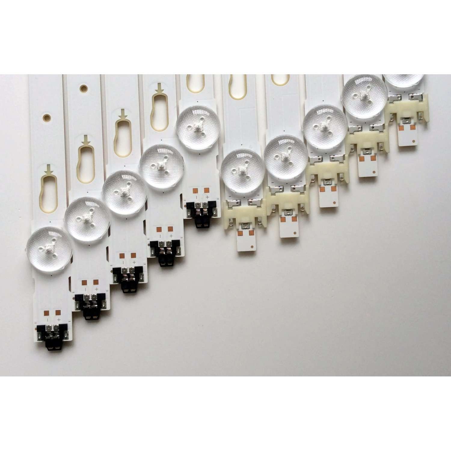 KIT DE LED`S PARA TV (10 PIEZAS) / SAMSUNG BN96-34791A / 34792A / LM41-00117C / 00117B / PANEL CY-GY040HGLVCH / SUSTITUTOS CY-GJ040HGLVDH / CY-GJ040HGLVGH / CY-GJ040FLLV1H / CY-WJ040HGLV1H / CY-GJ040HGLVFH / MODELOS UA40KU6000 / UE40JU6050 / UN40JU6400 - Imagen 3