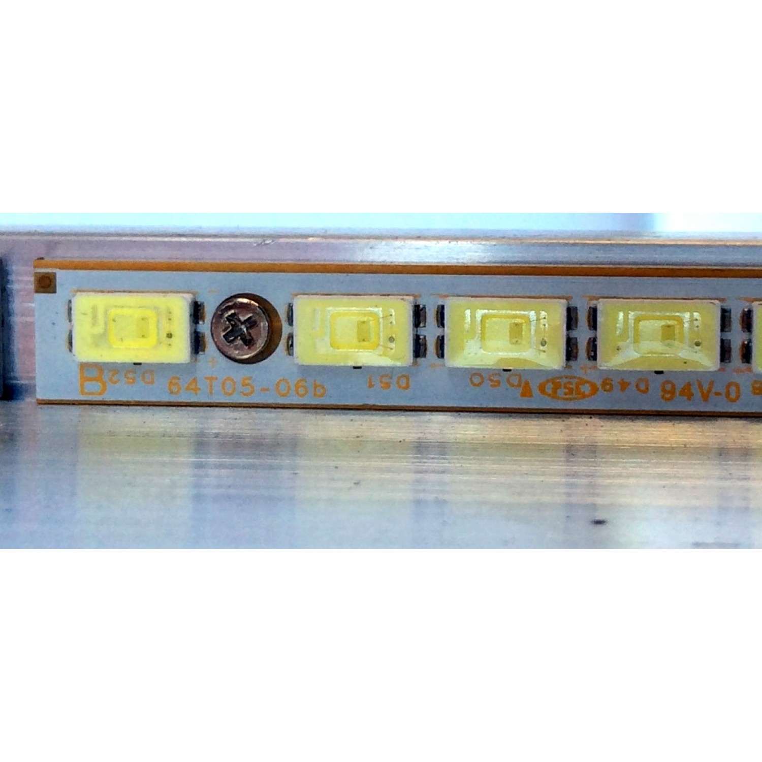 KIT DE LED`S PARA TV (2 PIEZAS) / VIZIO 64T05-06b / PANEL T645HW05 V.0 / MODELO M3D650SV LAUAJOAM - Imagen 3