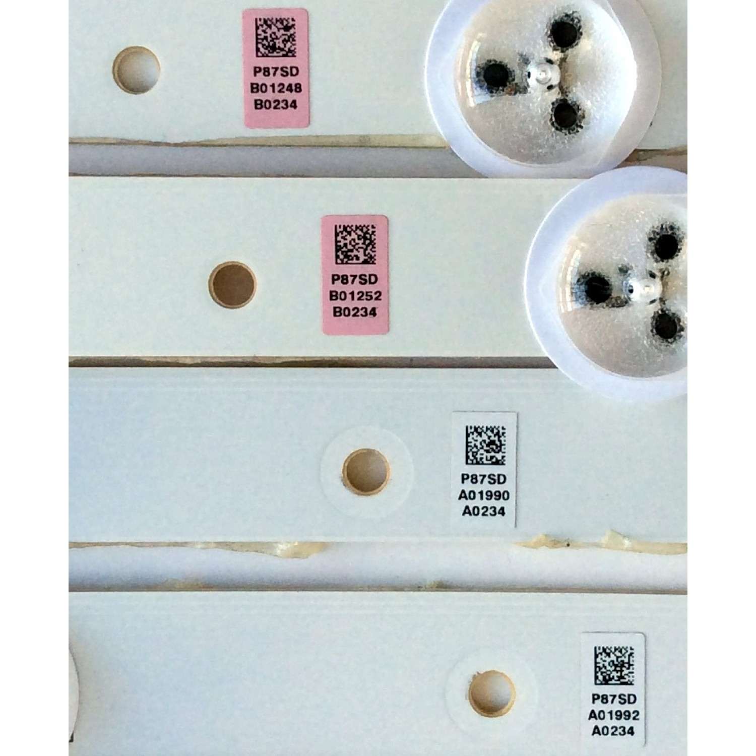 KIT DE LED´S PARA TV ((INCOMPLETO SOLO 9 PIEZAS)) / CHANGHONG SVJ490A06_Rev02_6LED_140605 / 49D1000/C100 / LB-C490F13-E2-L-G1-SE1-L / LB-C490F13-E2-L-G1-SE2-R / PANEL C490F14-E1-L(G3) / MODELO LED49YD1100UA - Imagen 4
