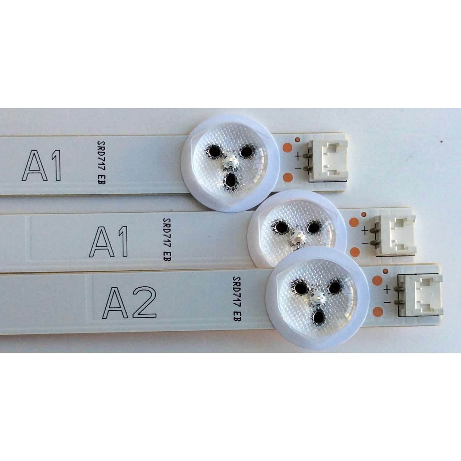 KIT DE LED´S PARA TV (3 PIEZAS) / LG 32"ROW2.1 REV0.9 1  A1-TYPE 6916L-1204A / 32"ROW2.1 REV0.9 1 A2-TYPE 6916L-1205A / SRD717 EB / 6091L-2223A / PANEL LC320DXE (SF)(R1) / MODELO 32LN530B-UA - Imagen 2