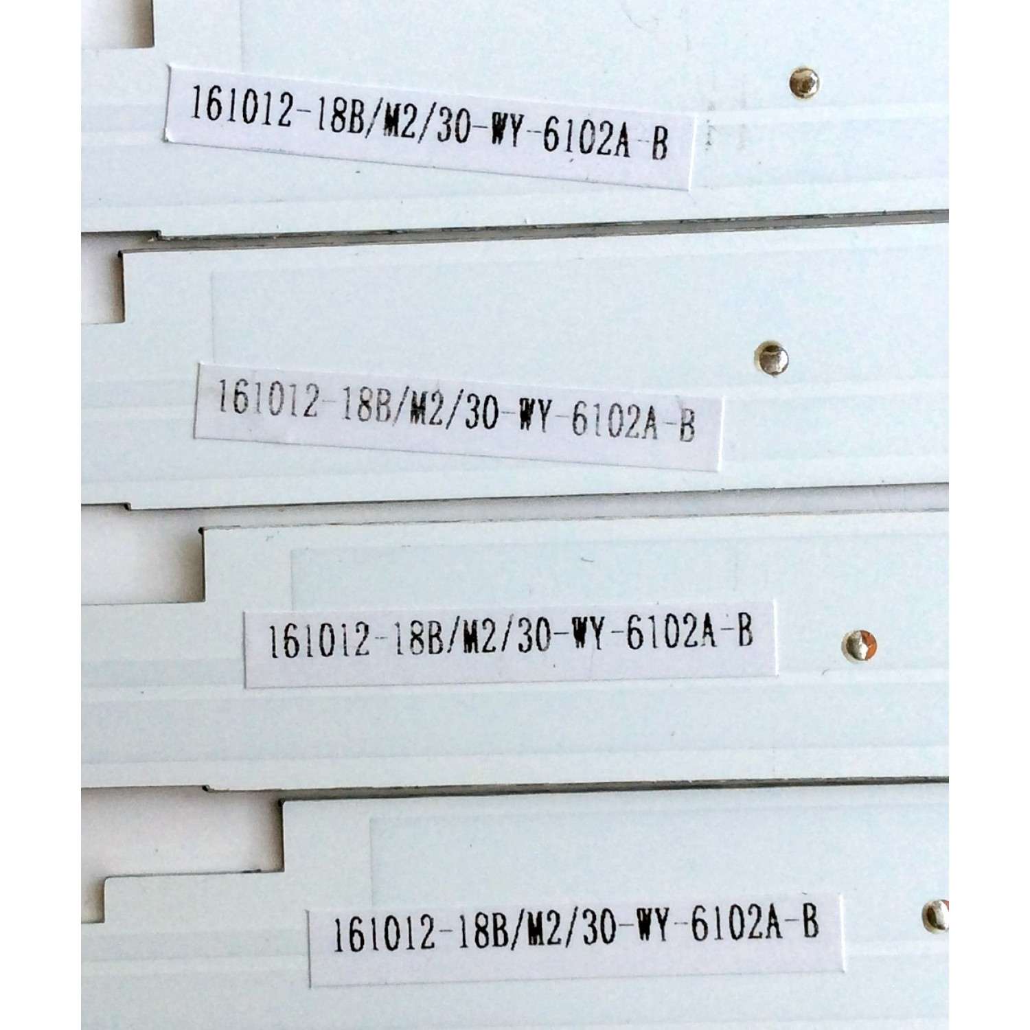 KIT DE LED´S PARA TV (4 PIEZAS) / AVERA LGL4949-3030JF-ES-106 / 161012 18B/M2/30-WY-6102A-B / PANEL LSF490FJ01-L02 / MODELO 49EQX10 - Imagen 2