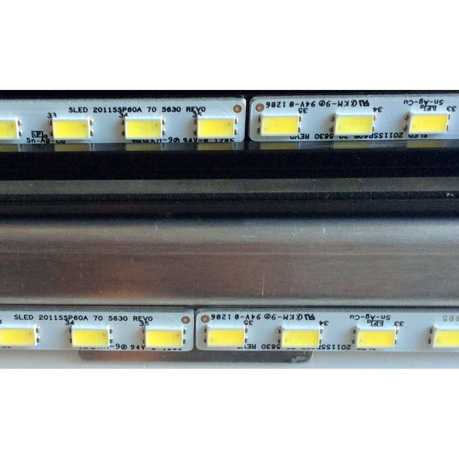 KIT DE LED´S PARA TV (2PIEZAS) / SHARP SLED 2011SSP60B 70 5630 REV0 / SLED 2011SSP60A 70 5630 REV0 / RB040WJ / PANEL LK600D3HB70Z / MODELOS LC-60C7450U / LC-60C7450C - Imagen 2