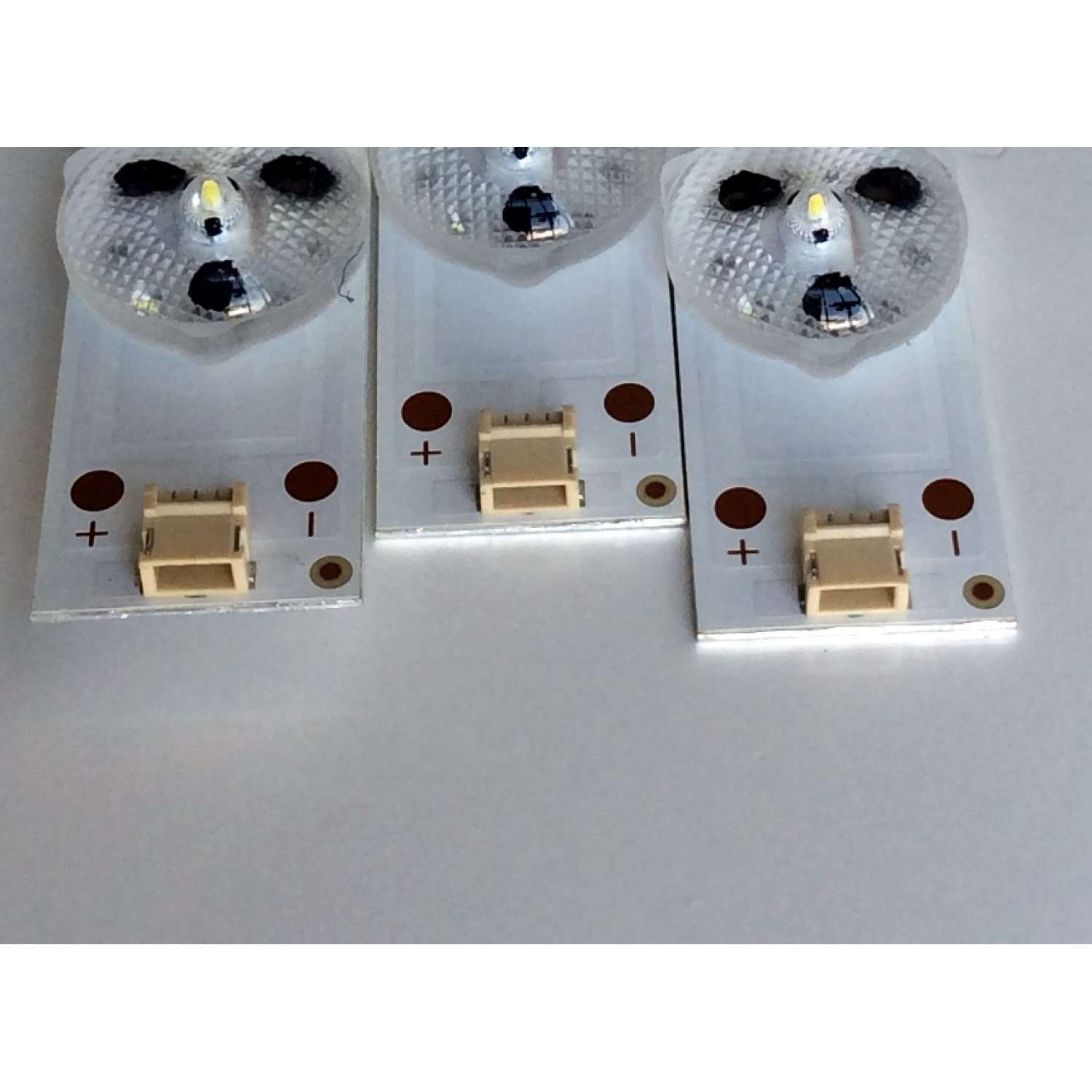 KIT DE LED´S PARA TV (3 PIEZAS) / SHARP 1171297 / JL.D39681330-003BS-M / 17B F4 C 30 B1 D170310 / PANEL´S  JHD396N2F01-KSQL\S6\FM\ROH / 211094 / LC-40Q5020U / MODELO LC-40P5000U - Imagen 2
