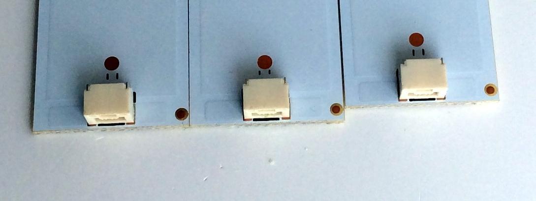 KIT DE LED`S PARA TV (3 PIEZAS) TCL 006-P2K1975A / TCL 32LE450U-787-7EA / 4C-LB320T-YH8ASP / UK5XZ8 / PANEL LVW320AUDX E1 V1 / MODELO LC-32LE450U - Imagen 4