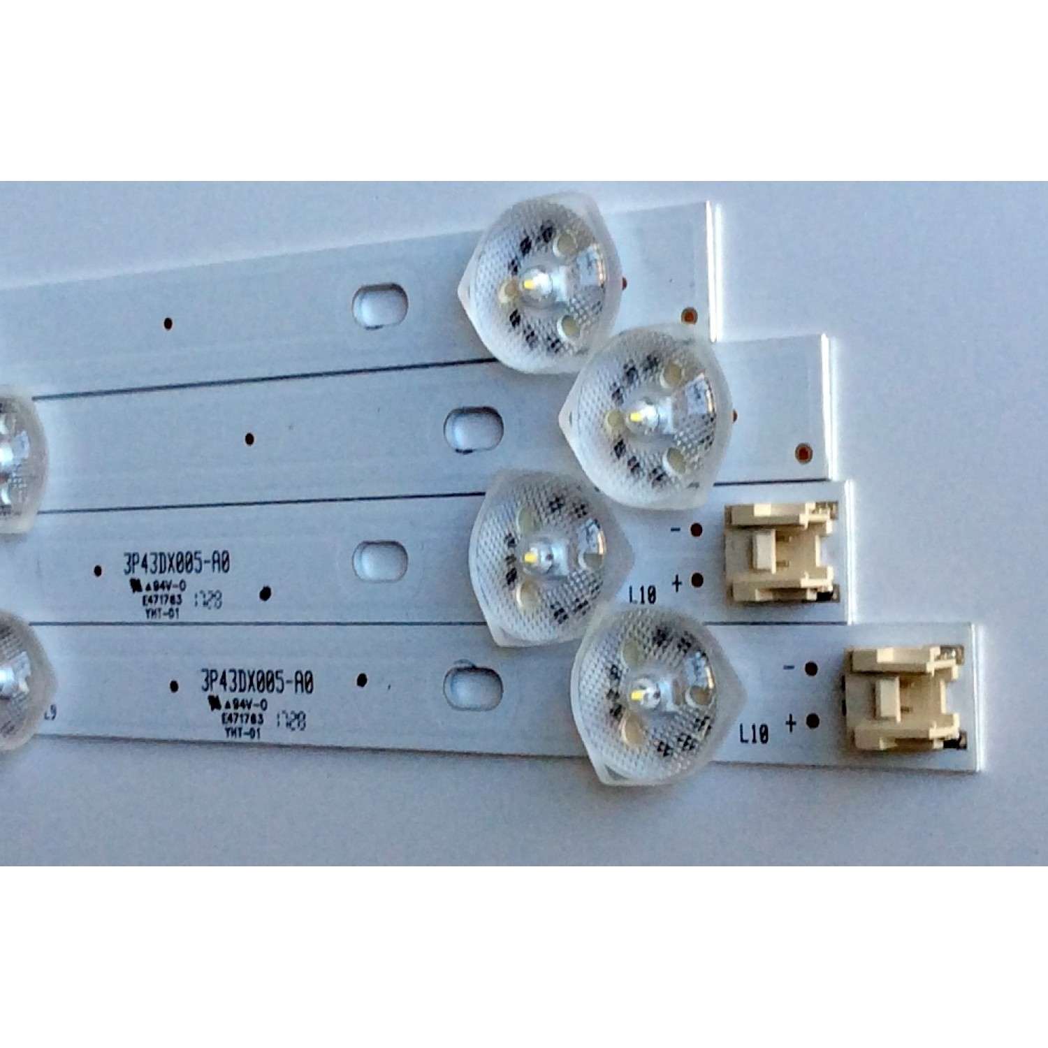 KIT DE LED´S (4 PIEZAS) / ELEMENT 3P43DX005-A0 / 0343DX008 / A707120229 / A707120231 / A707120214 / A707120216 / E471763 / PANEL MD4312YTAU / MODELO E4SFC4317 - Imagen 2