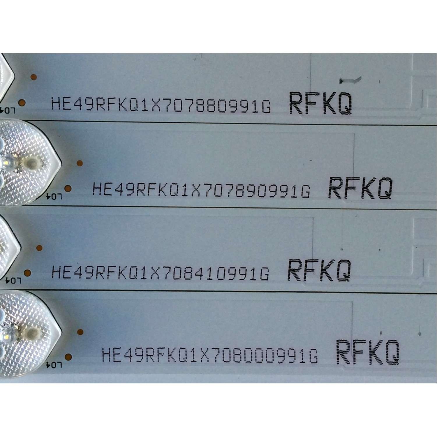 KIT DE LED´S PARA TV (4 PIEZAS) AVERA 1181835 / HISENSE_49_HD490DF-B71_4X10_3030C / 124MA31RR-B1 / HE49RFKQ1X70 / PANEL LSC490FN03 / MODELO 49EQX10 - Imagen 3