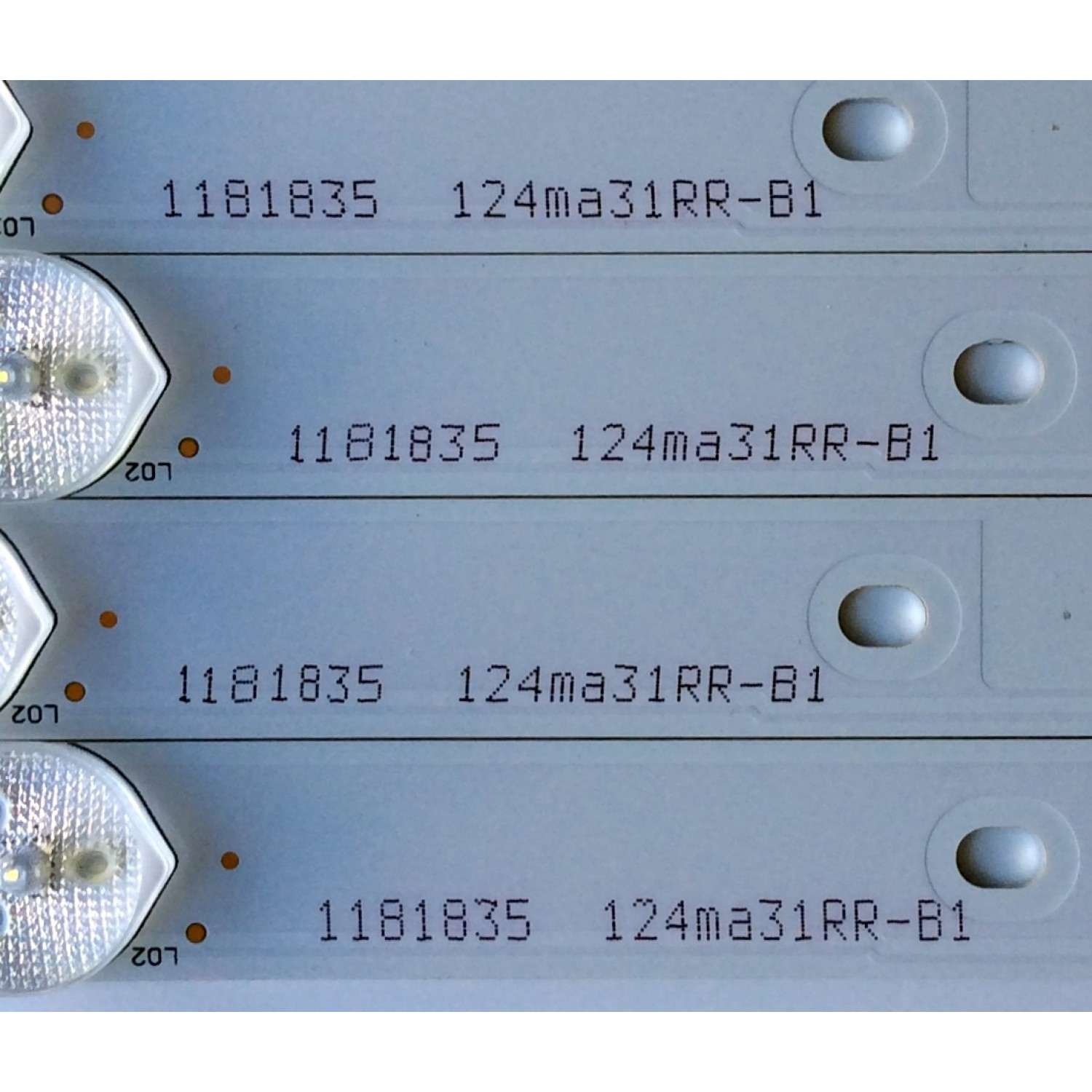 KIT DE LED´S PARA TV (4 PIEZAS) AVERA 1181835 / HISENSE_49_HD490DF-B71_4X10_3030C / 124MA31RR-B1 / HE49RFKQ1X70 / PANEL LSC490FN03 / MODELO 49EQX10 - Imagen 4