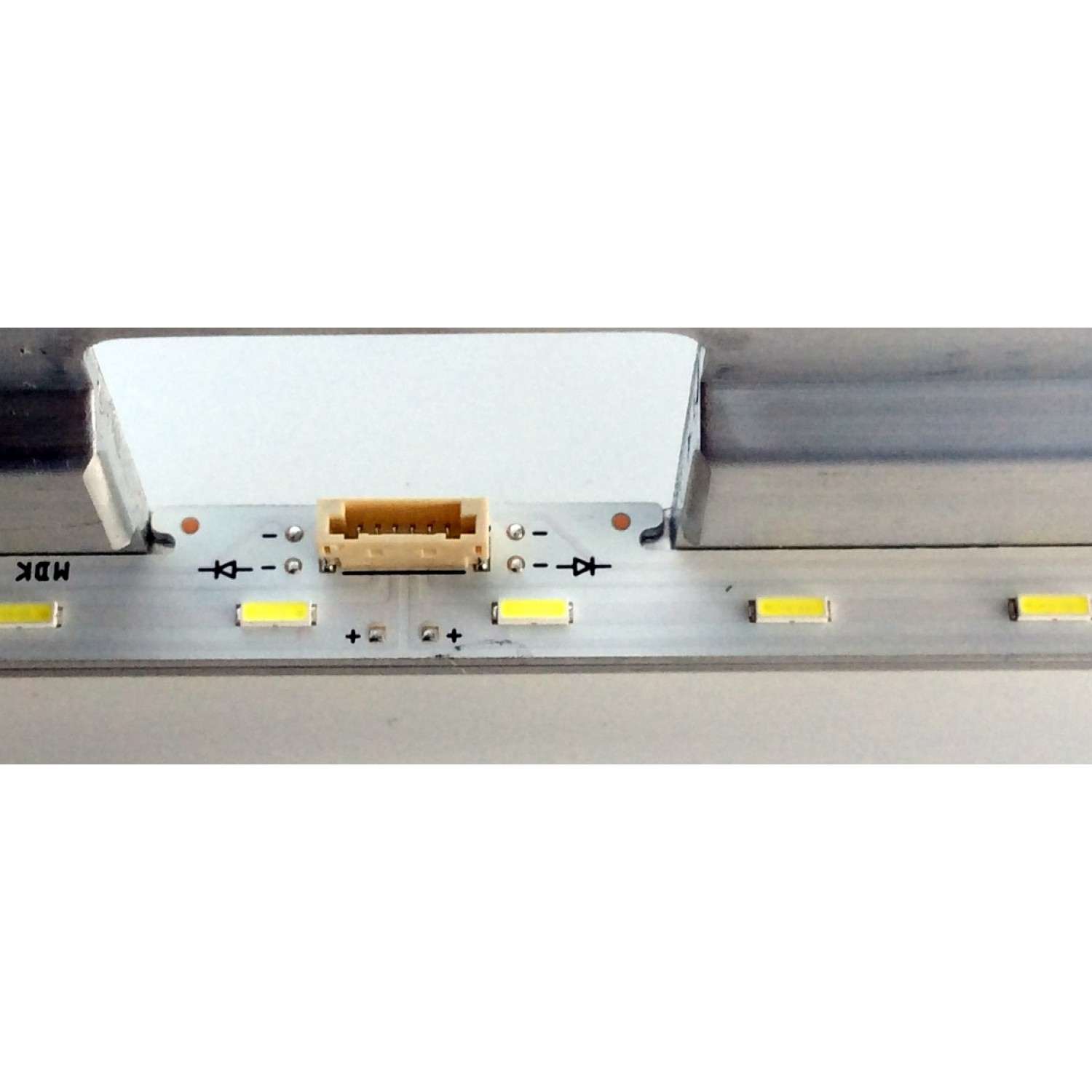 LED PARA TV SONY ((1 PIEZA)) / NUMERO DE PARTE NLAW20450 / 4-690-560 / 171011N / E_RC20100330F43F00213NJ / E_RC20100334F43F00213NJ / PANEL YM7F430HNG01 / MODELO XBR-43X800E / ((MEDIDAS 94CM x 7CM)) - Imagen 3