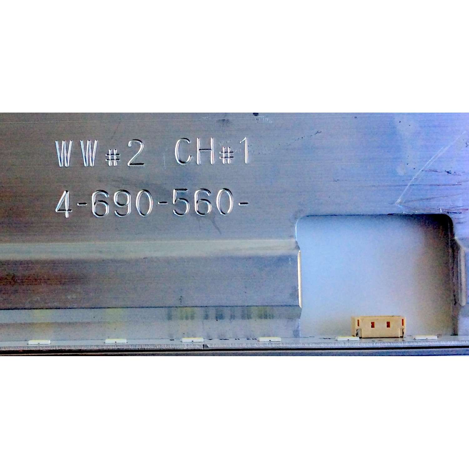 LED PARA TV SONY ((1 PIEZA)) / NUMERO DE PARTE NLAW20450 / 4-690-560 / 171011N / E_RC20100330F43F00213NJ / E_RC20100334F43F00213NJ / PANEL YM7F430HNG01 / MODELO XBR-43X800E / ((MEDIDAS 94CM x 7CM)) - Imagen 2