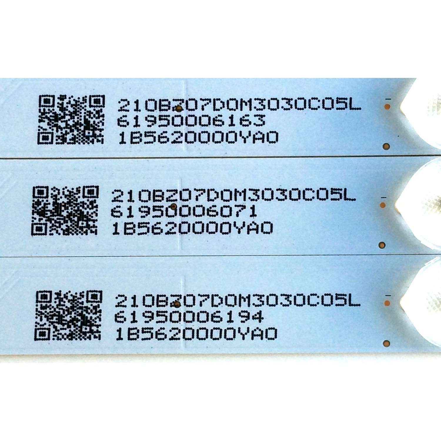 KIT DE LED´S PARA TV (3 PIEZAS) / VIZIO LB32086 V0_01 / 1B5620000YA0 / 210BZ07D0M3030C05L / PANEL TPT315B5-FHBN0K / MODELOS D32X-D1 LTTUUKJS / D32X-D1 - Imagen 2