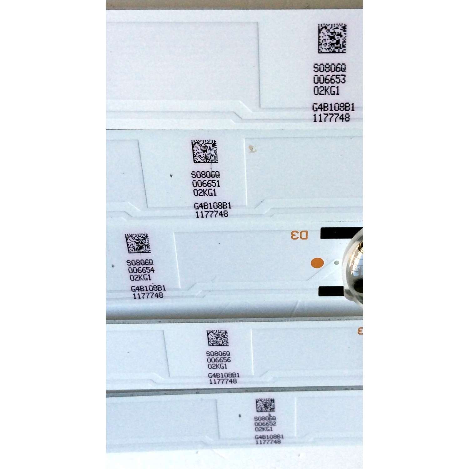 KIT DE LEDS ORIGINAL PARA TV SHARP 5 PIEZAS / SVH500A63_Rev03_10WICOP_UBH+SILK_161228 / G4B108B1 / 1177748 / PANEL´S HD500K3U53\S0\XP\BBY\GM\ROH / HD500K3U53\S2\XP\BBY\GM\ROH / MODELO LC-50LBU591U - Imagen 2