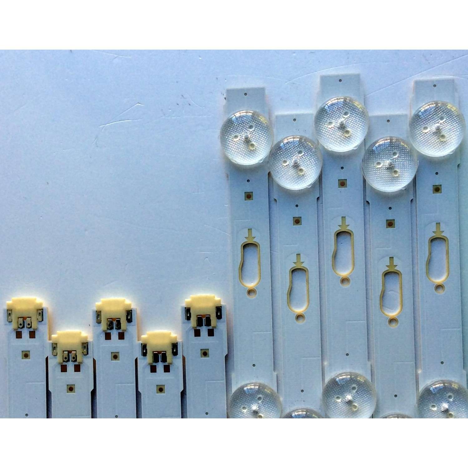KIT DE LED`S PARA TV (10 PIEZAS) / SAMSUNG BN96-34791A / 34792A / LM41-00117C / 00117B / MU6100-40INCH-L-4EA170724 PANEL CY-GY040HGLVCH / SUSTITUTOS CY-GJ040FLLV1H CY-WJ040HGLV1H CY-GJ040HGLVFH / MOD. UN40MU6290 UE40JU6050 / MAS MODELOS EN DESCRIPCION - Imagen 5