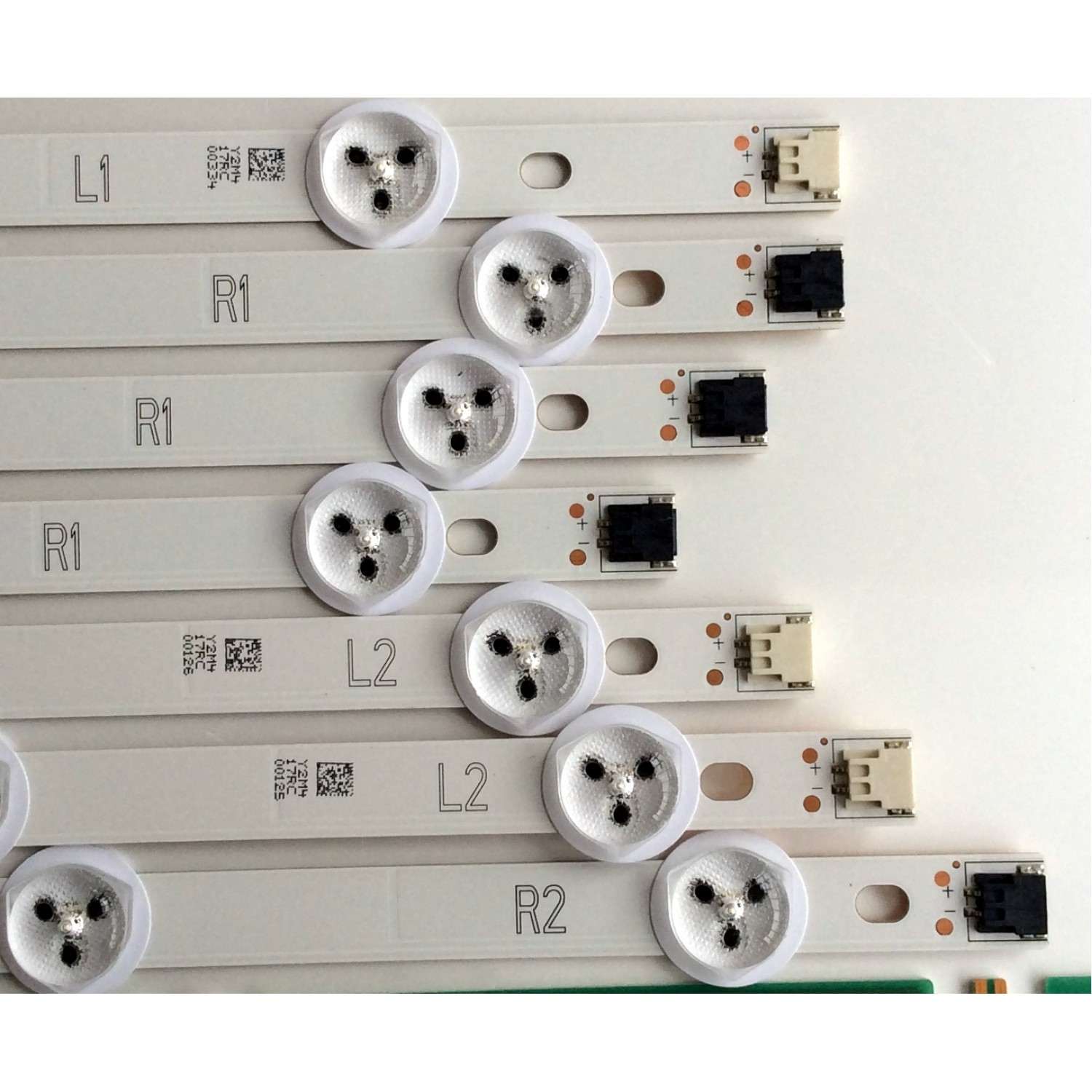 KIT DE LED PARA TV (7 PIEZAS) / PANASONIC 6916L-1338A (1 PIEZA) / 6916L-1339A (3 PIEZAS) / 6916L-1340A (2 PIEZAS) / 6916L-1341A (1 PIEZA) / PANEL LC420DUE (SF)(R2) / MODELO TH-42LRU6	 - Imagen 4