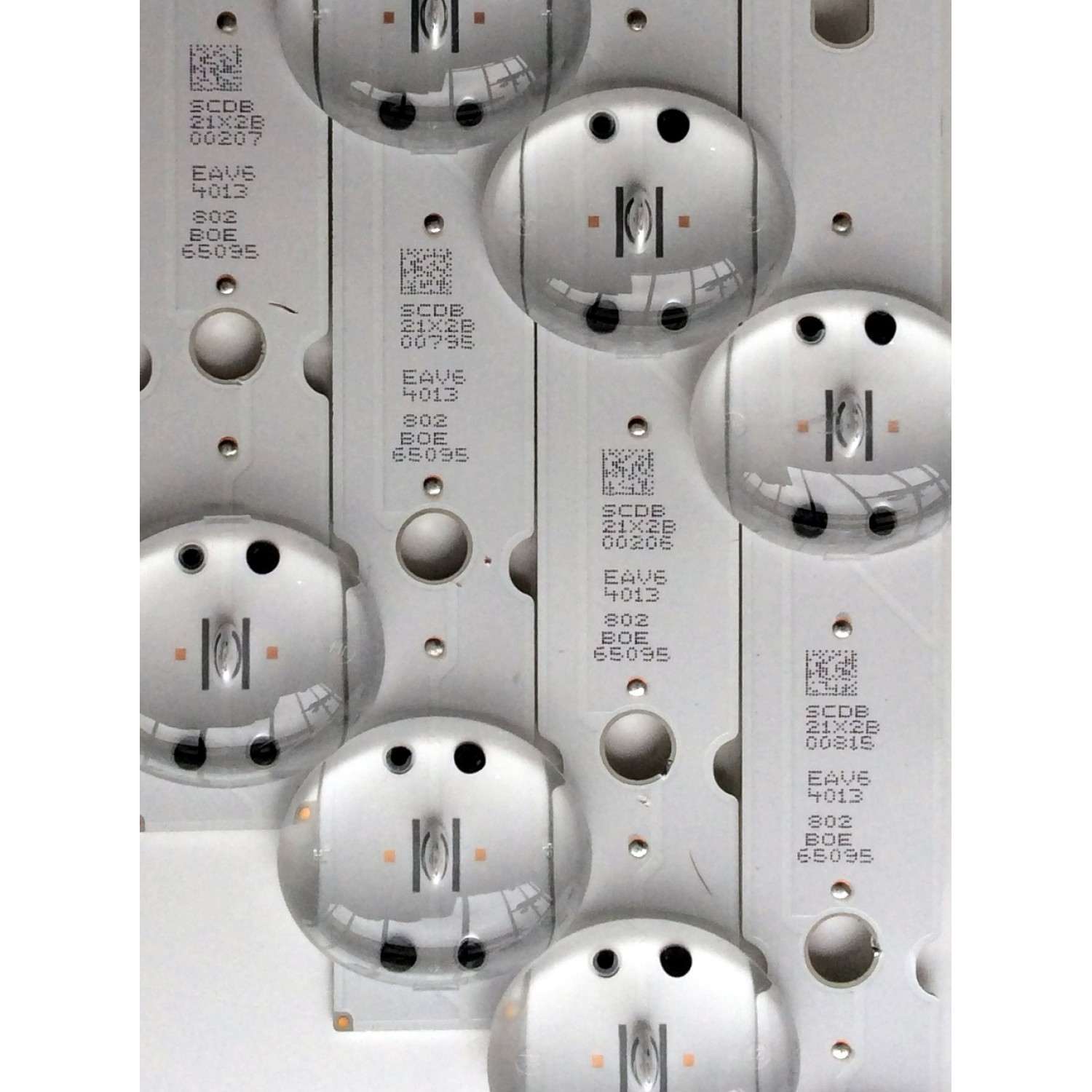 KIT DE LED´S PARA TV (4 PIEZAS) / LG SSC_Trident_65UK63_S / SSC_65UK65(BOE)_9LED_SVL650A75_REV1.0_171201 / SCDB21X2B / EAV64013802/ PANEL NC650DQG-ABGX7 / MODELOS 65UK6300PUE / 65UK6300PUE.BUSTLOR - Imagen 3
