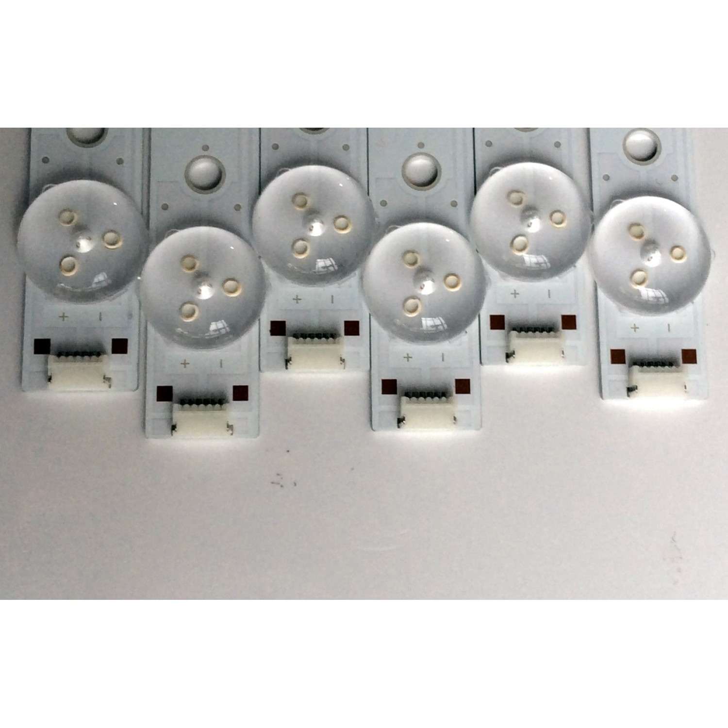KIT DE LED`S PARA TV (6 PIEZAS) / SHARP 1176170 / SAMSUNG_2015CHI426_6P_FCOM_04_15_REV1.0_151209_LM41-00212A / PANEL HD426K3U52 / MODELO LC-43LBU591U / NOTA IMPORTANTE:KIT CUENTA ORIGINALMENTE DE 7 PIEZAS ((INCOMPLETO SOLO 6 PIEZAS))	 - Imagen 2