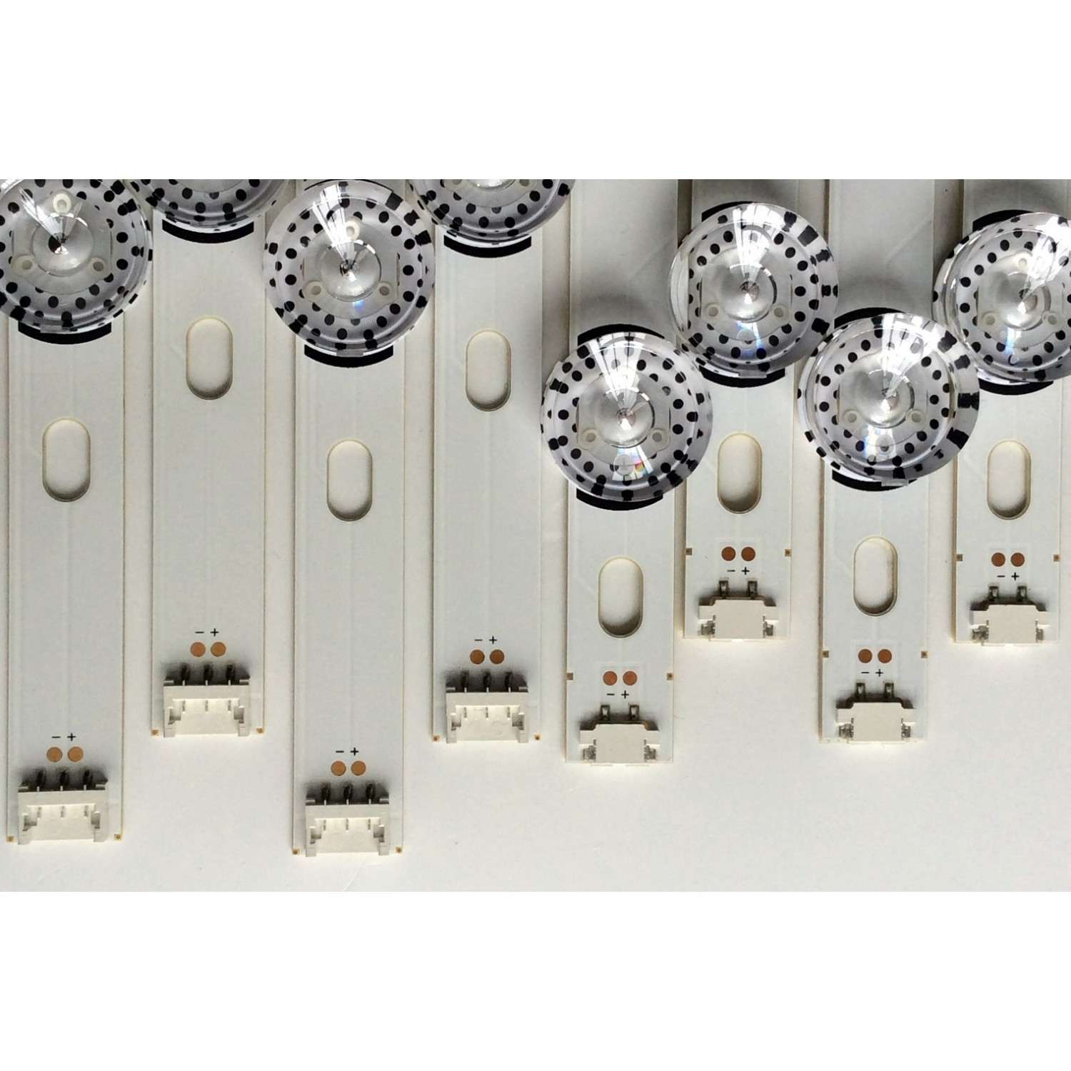 KIT DE LED´S PARA TV (8 PIEZAS) / LG 6916L-0884A / 6916L-0885A / DRT4.0 REV0 7 A-TYPE SVL400 / DRT4.0 REV0 7 B-TYPE SVL400 / 0884A / 0885A / 002S5B / 003S5B / MODELO 48LA5300-UA - Imagen 6