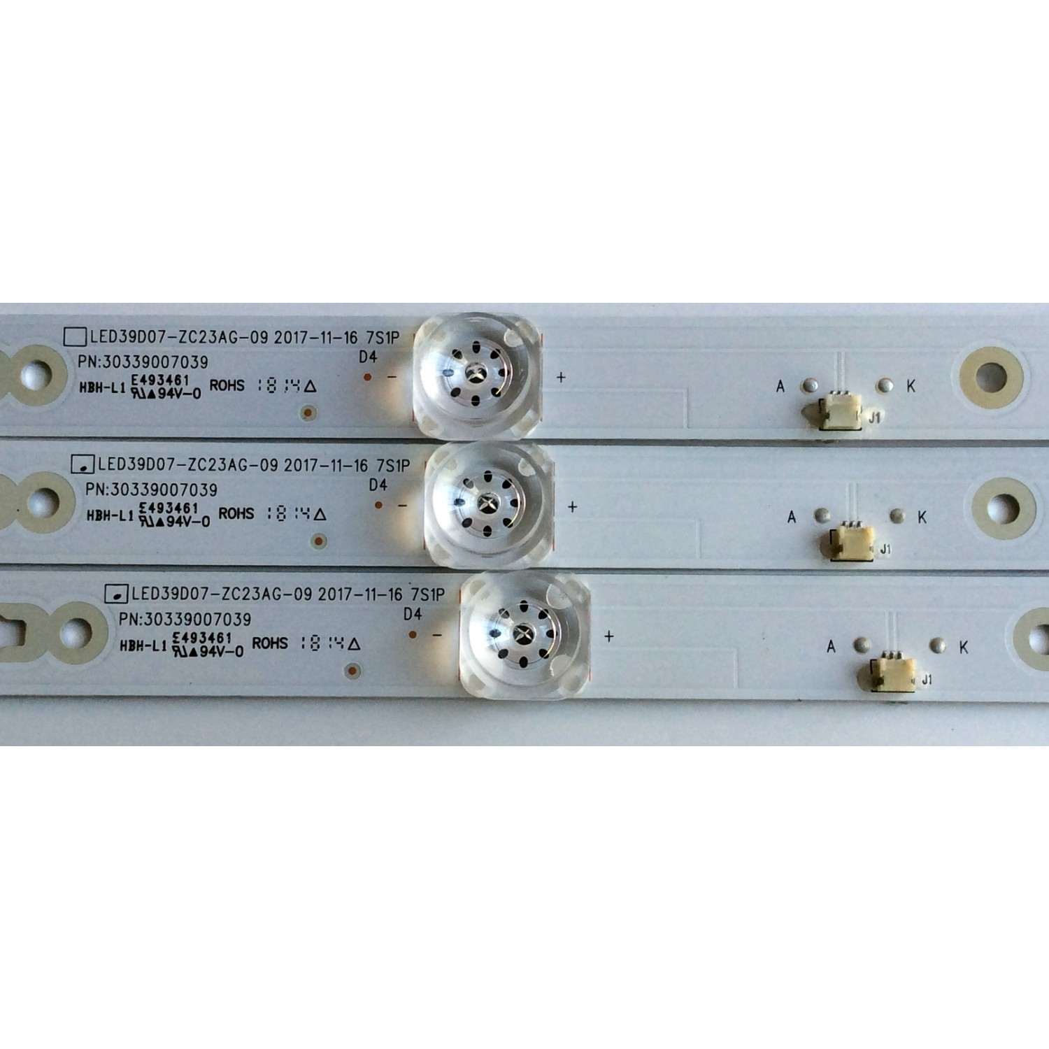 KIT DE LED'S PARA TV (3 PIEZAS) / INSIGNA LED39D07-ZC23AG-09 / 30339007039 / E493461 / 1010219048-2 / 180426A3 / 39000M69 / PANEL T390XVN02.0 / MODELO NS-39D310NA19 - Imagen 3
