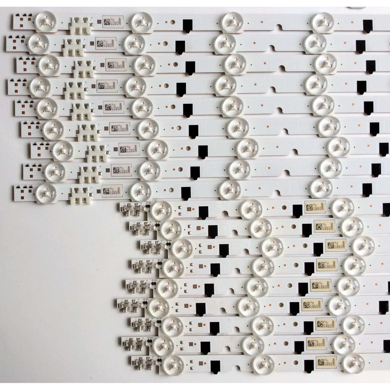 KIT DE LED'S PARA TV 18 PIEZAS / SAMSUNG BN96-200000 / 200000 / SAMSUNG 2013SVS50F L 9 REV1.9 130130 / PANEL HF500CSA-B2 / HF500CSM-C1 / MODELO UN50F6300AFXZA - Imagen 4
