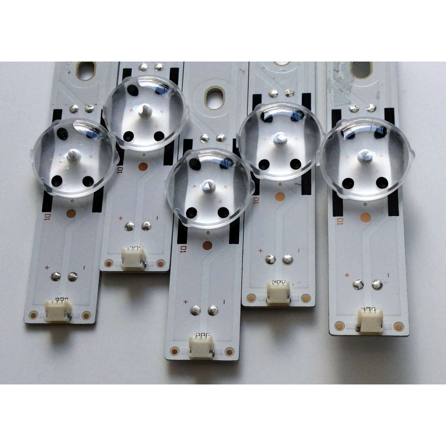 KIT DE LED'S PARA TV (5 PIEZAS) / HISENSE SVH500A63_REV03_10WIC0P_UBH+SILK_161228 / 1177748 / E306084 / PANEL HD500K3U53\S1\BBY\GM\ROHS / MODELO 50R7050E - Imagen 2