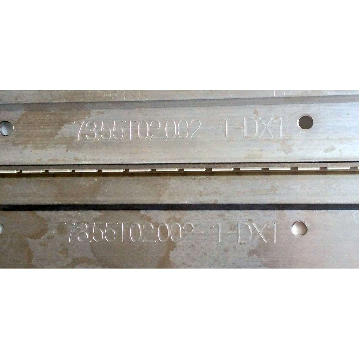 KIT DE LED'S PARA TV (2 PIEZAS) / VIZIO  7355T02.002- 1-DX1 / 12702N / E88441 / E150504 / PANEL T550HVN01.5 / MODELO M550VSE - Imagen 3