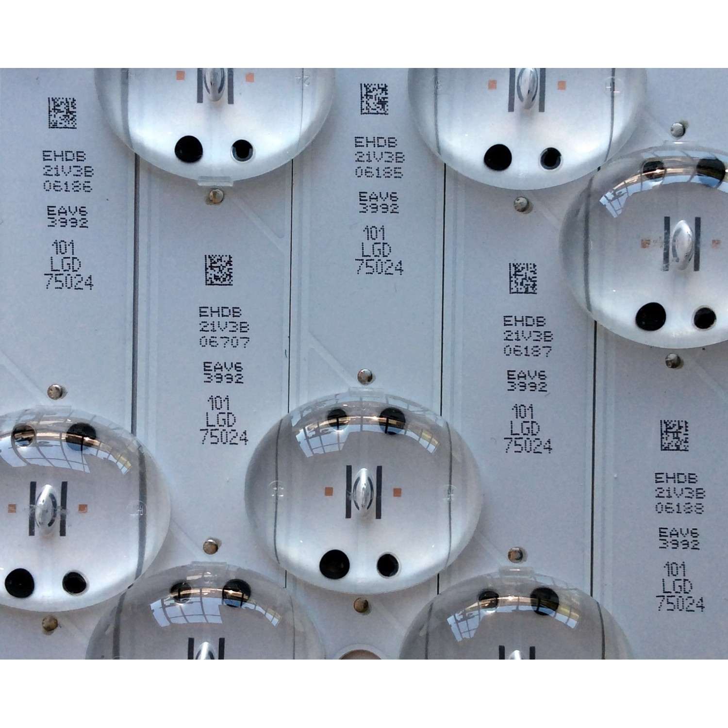 KIT DE LED'S PARA TV (5 PIEZAS) / LG SSC_TRIDENT_75UK65_S / 75UK62&amp;65 / SVL750A24 / 171201 / SSC_75UK62&amp;65_11LED_SVL750A24_REV1.0_171201 / E469119 / PANEL NC750DQE-AAGR1 / MODELOS 75UK6570PUB / 75UK6570PUB.BUSWLOR / 8H1L0029 - Imagen 2
