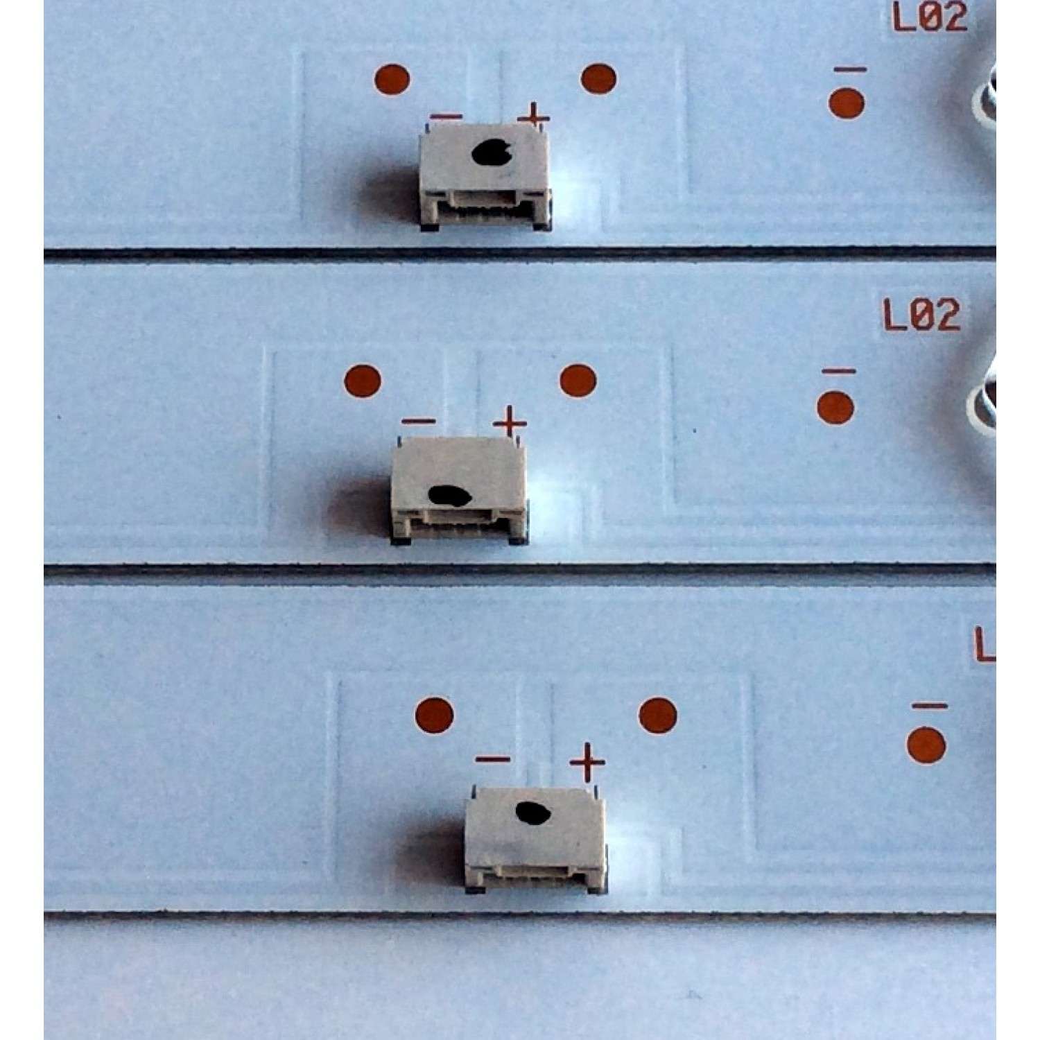 KIT DE LED'S PARA TV (3 PIEZAS) / ELEMENT 11D320307001-X1 / 2447622330T-03 / 2660774 / PANEL HV320WHB-NB1 / BOEI320WX1-01 MODELOS ELEFW328 J6B6M / ELEFW328 LE32GJL4-B3 - Imagen 3