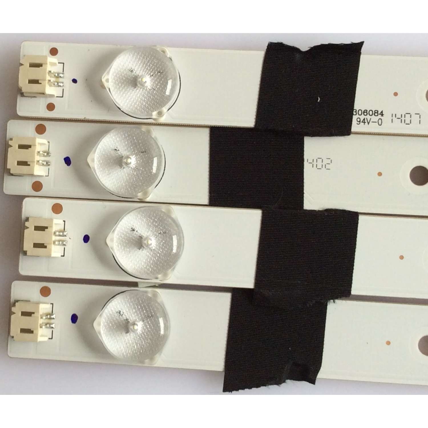 KIT DE LED'S PARA TV VIZIO ((4 PIEZAS)) / NUMERO DE PARTE IC-E-VZAA39D266A / IC-E-VZAA39D266B / IC-E-VZAA39D266C / PANEL T390HVN04.0 / MODELO E390-B0 - Imagen 2