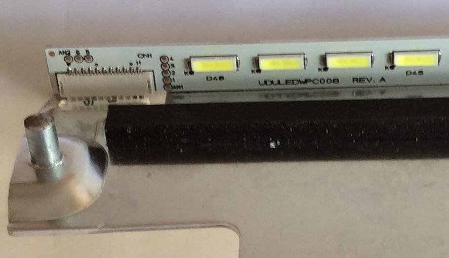 LED PARA TV ( 1 PIEZA ) / MAGNAVOX / UDULEDWPC008 / 39W8S6P / PANEL U30T8XH / MODELO 39ME413V/F7  - Imagen 2