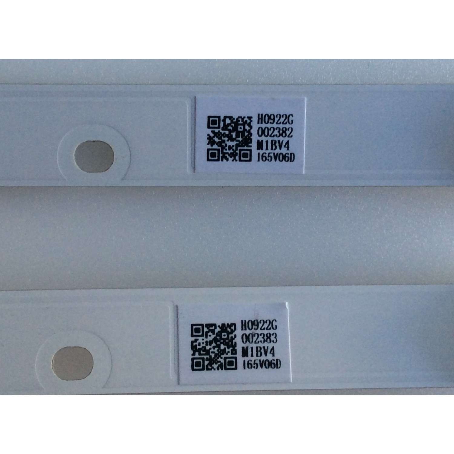 KIT DE LEDS PARA TV SHARP ORIGINAL 2 PIEZAS / NUMERO DE PARTE SVGC320_3030_6LED_REV04_20170728 / 344761000194000 / 70401-00603 / 170V06D / PANEL BOEI320WX1-01 BOE / MODELOS LC-32Q5200U / LC-32Q5230U - Imagen 4