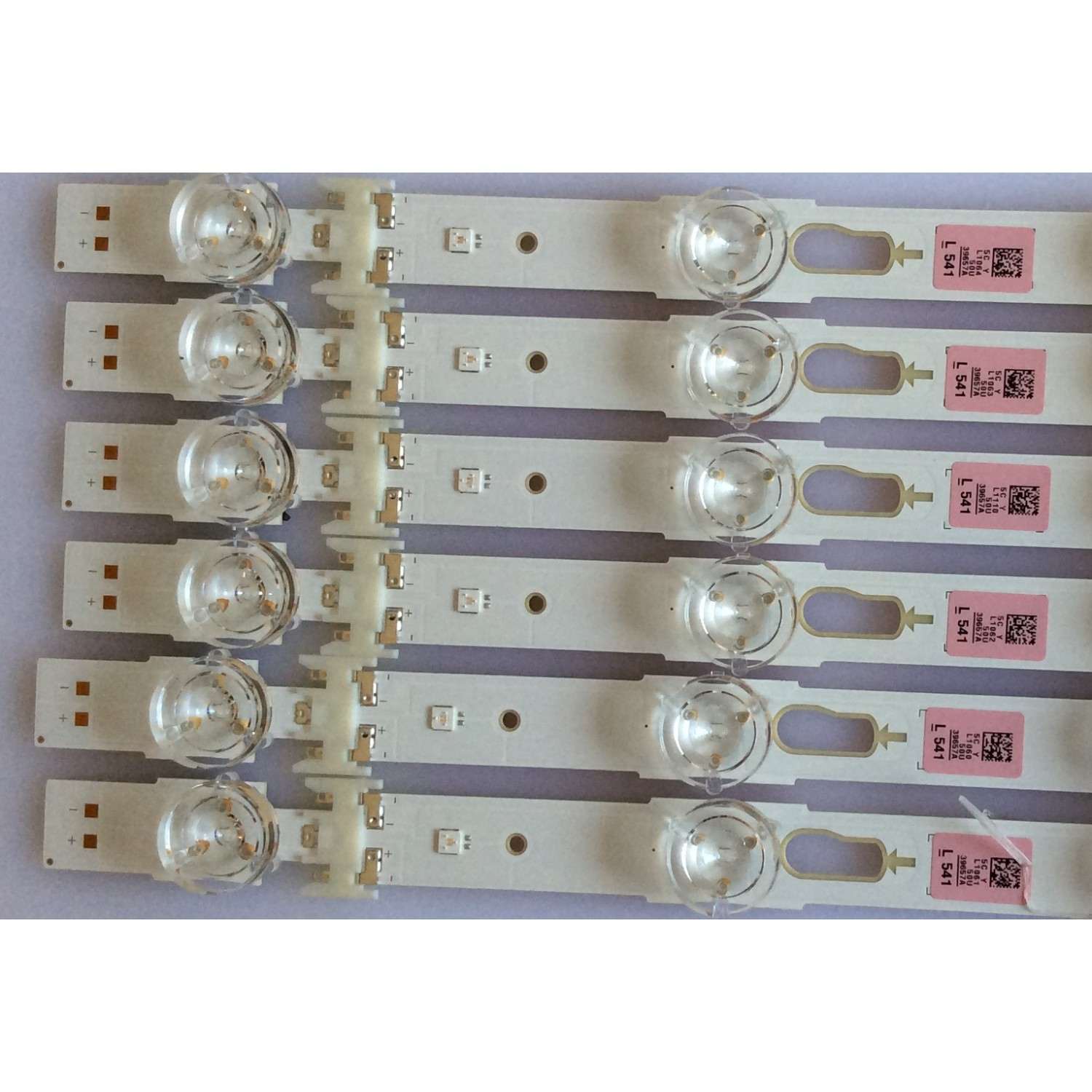 KIT DE LEDS ORIGINAL PARA TV SAMSUNG 12 PIEZAS / NUMERO DE PARTE BN96-39657A  / BN96-39658A  / V6DU-500DCB-R2 / V6DU-500DCA-R2 / PANEL CY-GK050HGHV5H / CY-GK050HGNVFH / DISPLAY V500DJ5-QS1 REV.G2 / MODELO UN50MU6070FXZA / UN50MU6300FXZA - Imagen 4