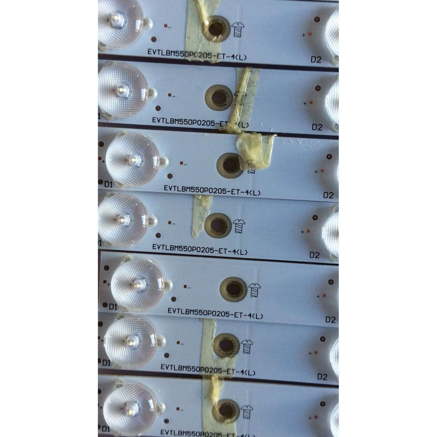 KIT DE LED'S PARA TV VIZIO (28 PIEZAS) / NUMERO DE PARTE LBM550P0205-ET-5 / LBM550P0205-EW-5 / 210BZ09DL43030M11E / 210BZ09DR43030M11E / EVTLBM550P0205-ET-4(L) / LBM550P0205-ET-5(L)(5) / LBM550P0205-EW-5(R)(5) / PANEL TPT550U2-EQLSJA.G / MODELO P55-C1 - Imagen 4