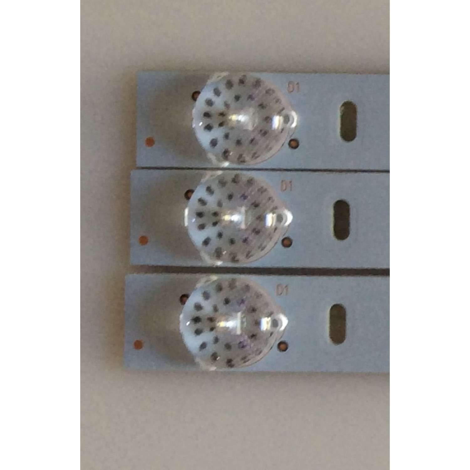 KIT DE LED´S PARA TV ( 3 PIEZAS ) / WESTINGHOUSE / K11  A8-L07-J / CRH-ES32CA3535060356JREV1.0  ZK / A8L07J2-2CA3588EA / ECHOM-32CA_4632CA024_A0 / MODELO 0B23CA0022F  - Imagen 4