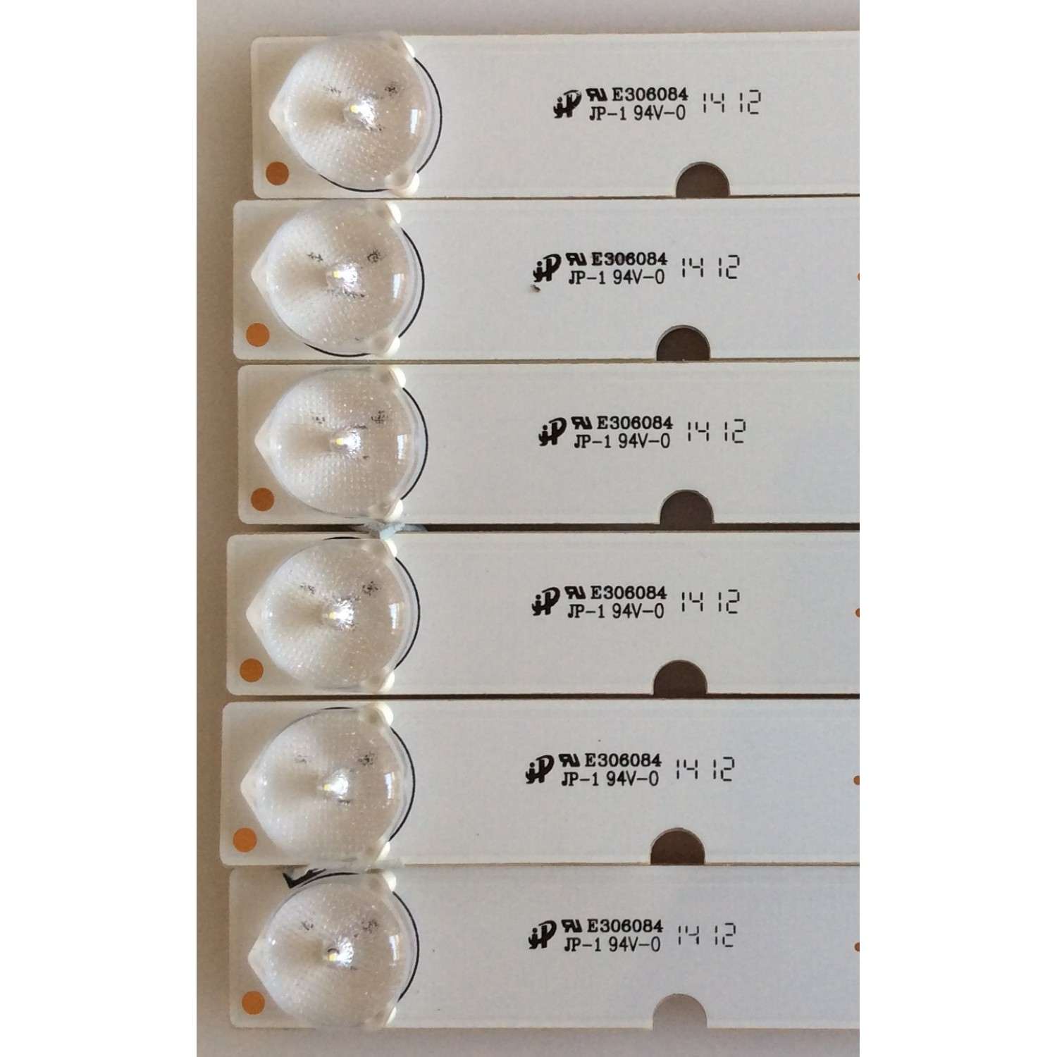 KIT DE LED´S PARA TV ( 6 PIEZAS ) / VIZIO / IC-A-VZAA39D265A1 / IC-A-VZAA39D265B1 / 0981010221 / T76M8LP40SA / PANEL V390HJ1-P02 / MODELO E390I-B0 - Imagen 2