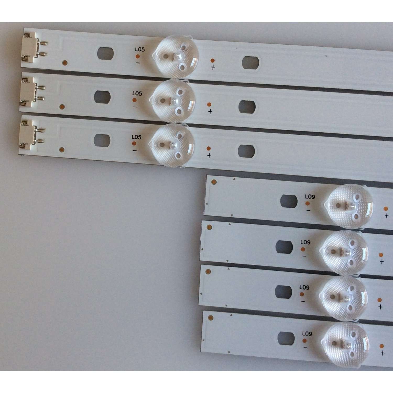 "KIT DE LED'S PARA TV / LG / NC490DUE-AAFX1-41CA / GAN01-1294A-P1 / PANEL NC490DUE-AAFX1 / MODELO 49LK5700PUA.BUSWLOR / NOTA IMPORTANTE : KIT CUENTA ORIGINALMENTE 8 PIEZAS ((INCOMPLETO  7PIEZAS))	" - Imagen 2