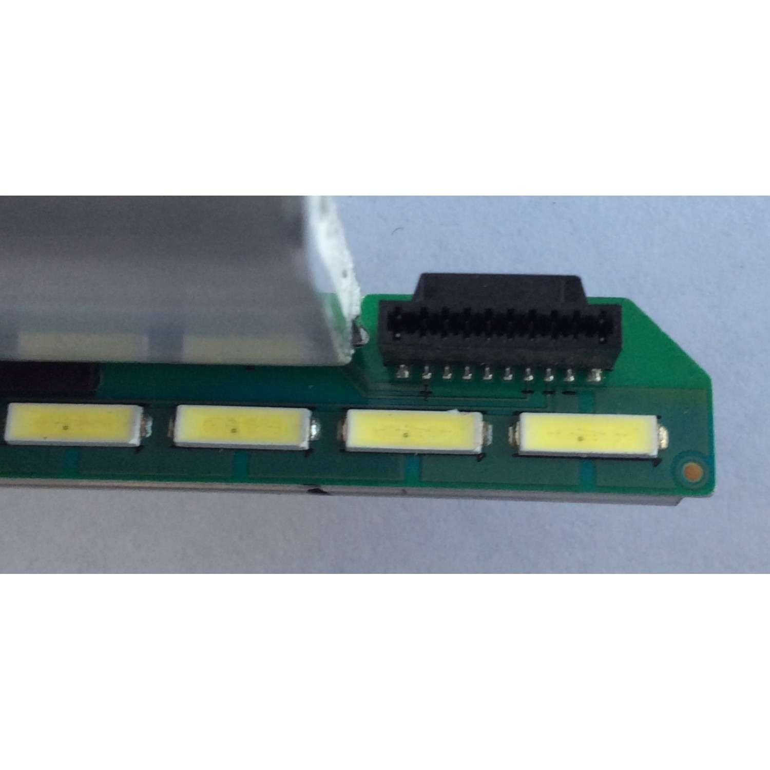 LED PARA TV (1 PIEZA) / LG / 6922L-0173A/ 6916L-2117A / PANEL LC650EQF(PH)(F1) / MODELO 65UF8500 / ((1.43M X 16CM)) - Imagen 3