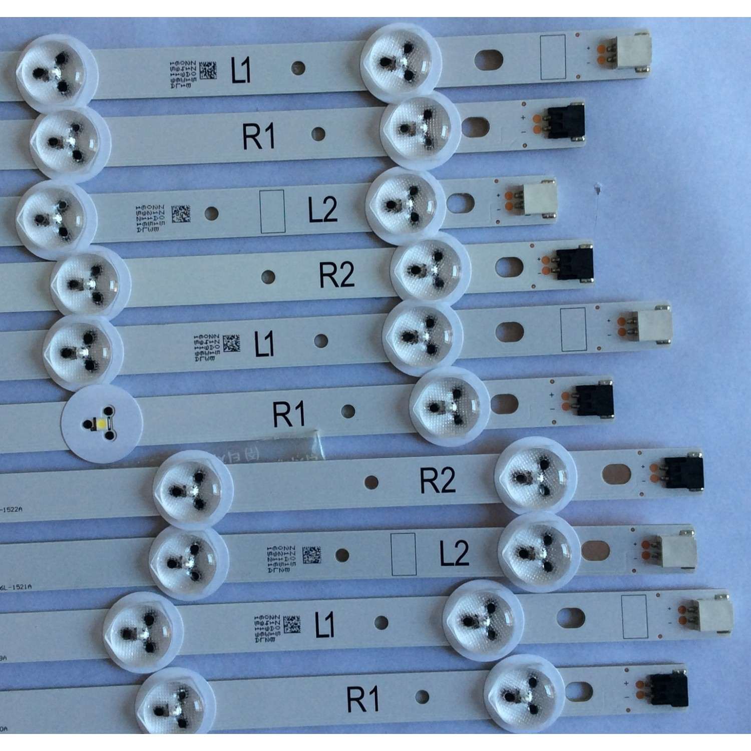 KIT DE LED'S PARA TV ( 10 PIEZAS ) / Lg, Panasonic / 6916L-1519A / 6916L-1521A / 6916L-1520A / 6916L-1522A / R0W2.1 REV1.0 2 R1-TYPE / R0W2.1 REV1.0 2 L2-TYPE / PANEL LC420DUE / MODELO 42LN5400-UA  - Imagen 3
