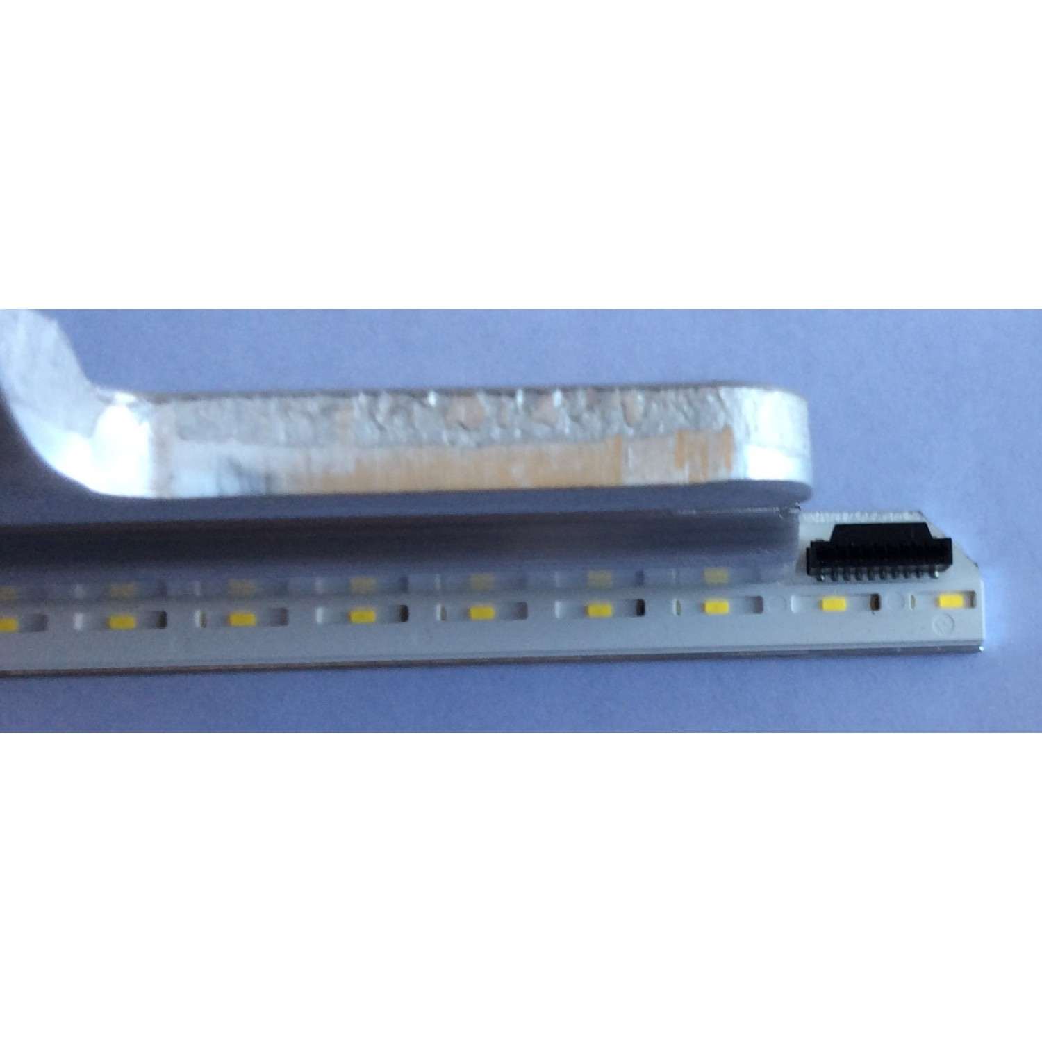 LED ORIGINAL PARA TV LG 1 PIEZA / NUMERO DE PARTE 6922L-0214A / 6916L-3041A / 6916L-3042A / UJ7500 / PANEL LC600EGE (FK)(MS) / MODELO 60UJ7700 / ((1.32M X 11CM))  - Imagen 2